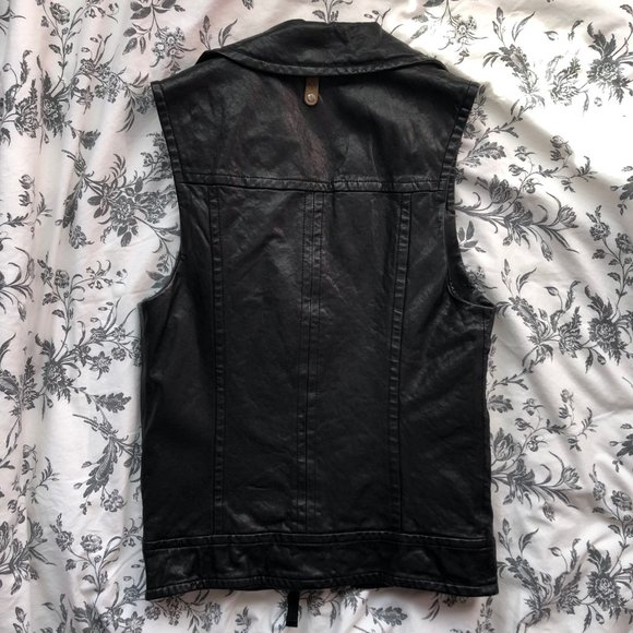 Aritzia x Mackage Frederica Leather Vest - Picture 3 of 6
